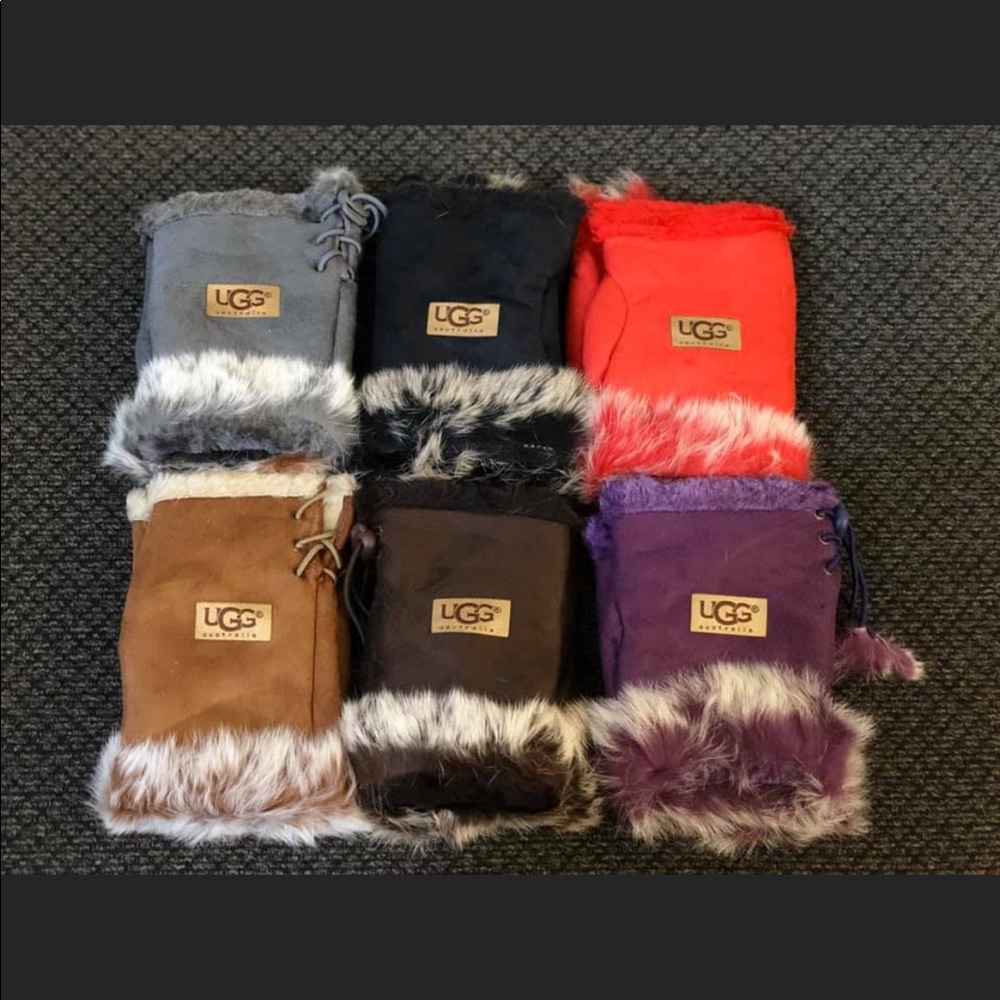 Fingerless gloves